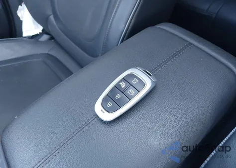 2022 Hyundai Tucson Sel z USA, uszkodzony, nr VIN 5NMJCCAE1NH068595